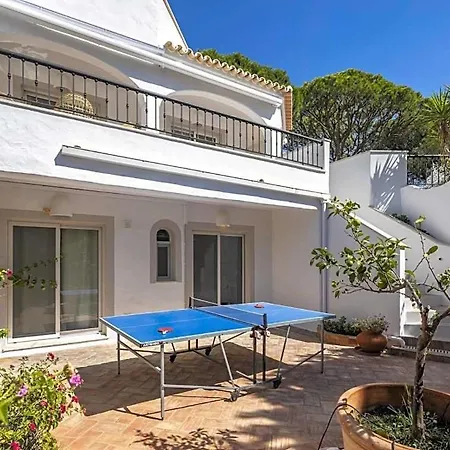 Vale Do Garrao Sleeps 10 With Air Con And Wifi Villa