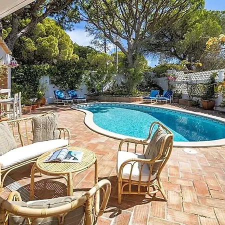 Vale Do Garrao Sleeps 10 With Air Con And Wifi Villa